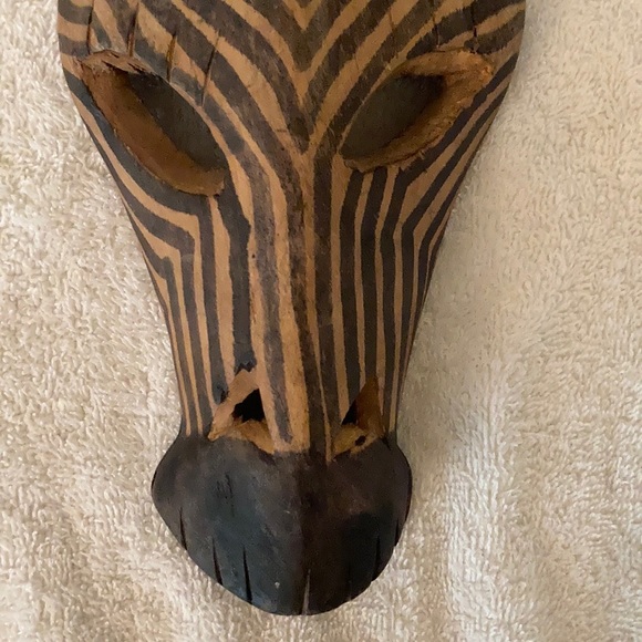 Zebra Sold! See Giraffe Only Listing Next Door! - Picture 5 of 13